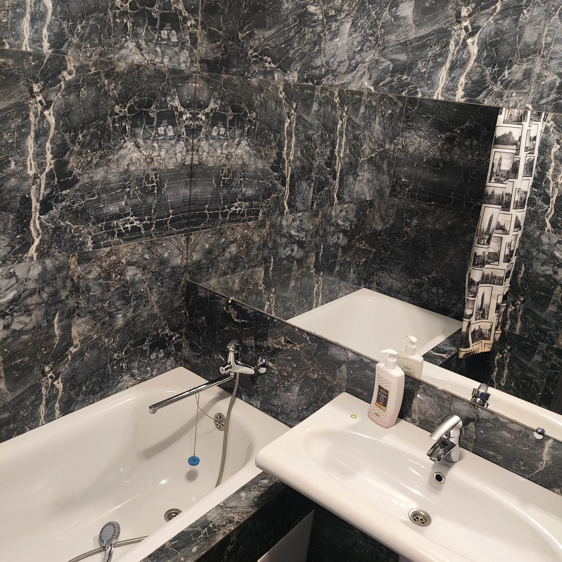 Майора борищака 17/48  ( Цюрупы), Кременчук