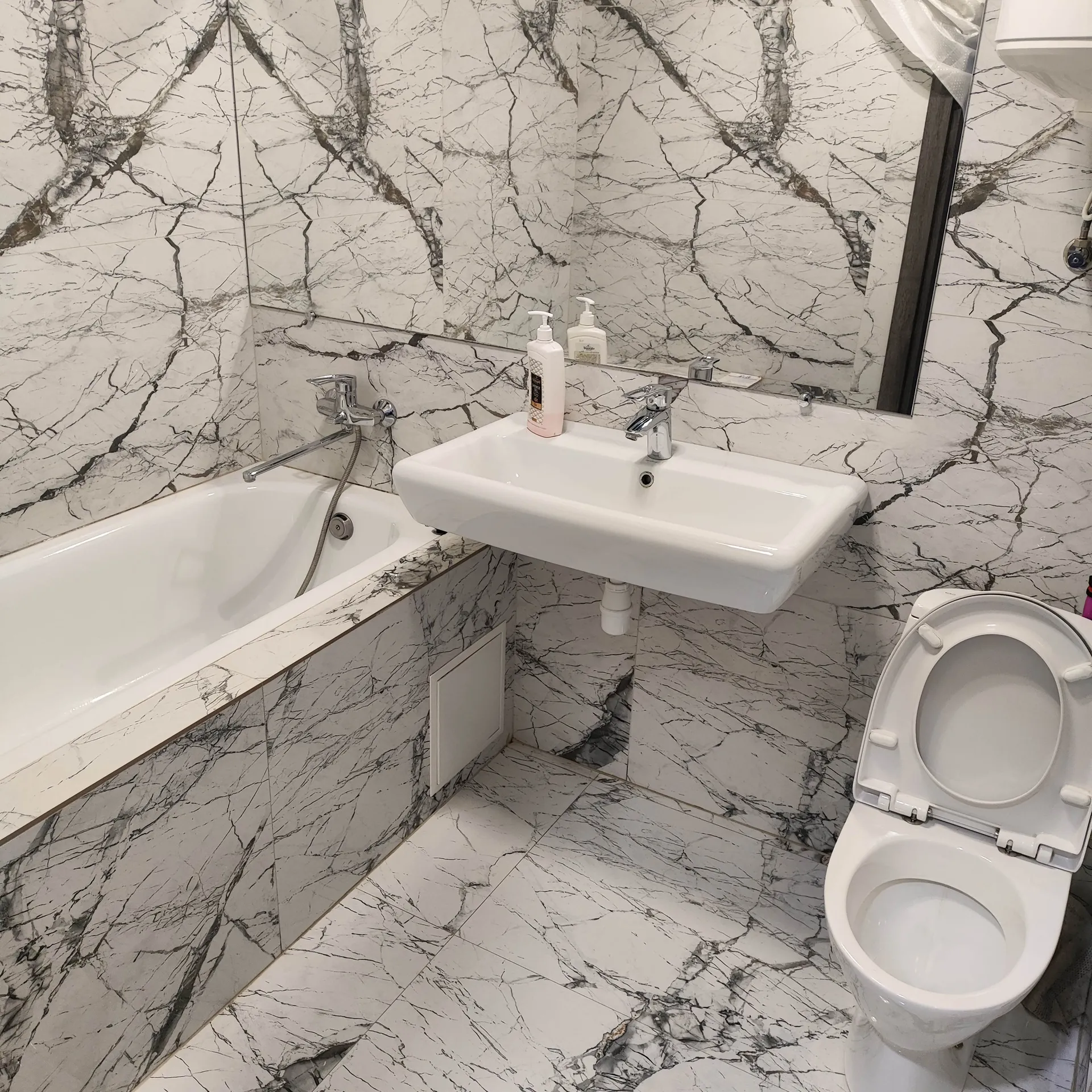 Майора борищака 17/48 ( Цюрупы), Кременчук