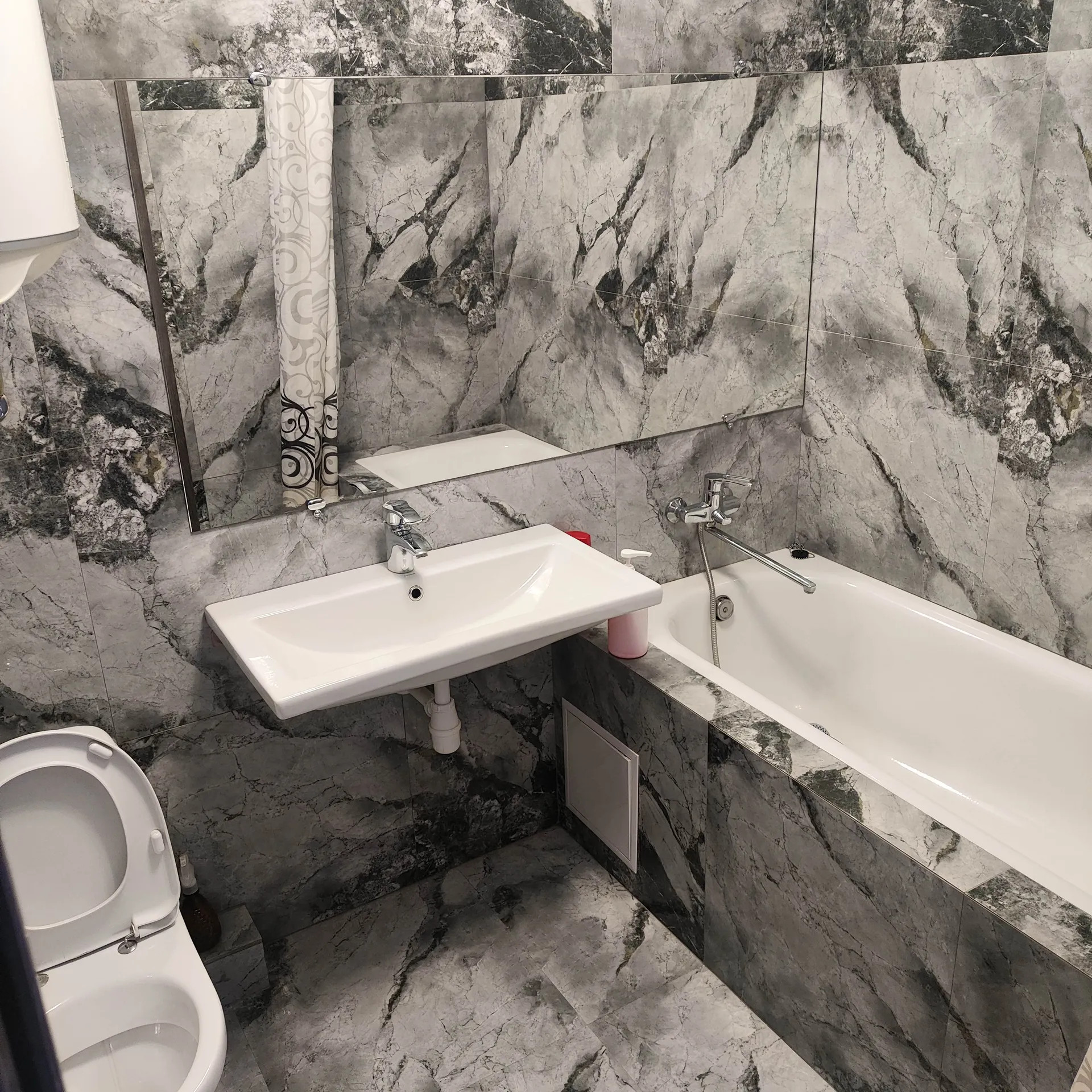 Майора борищака 17/48 (Цюрупы), Кременчук